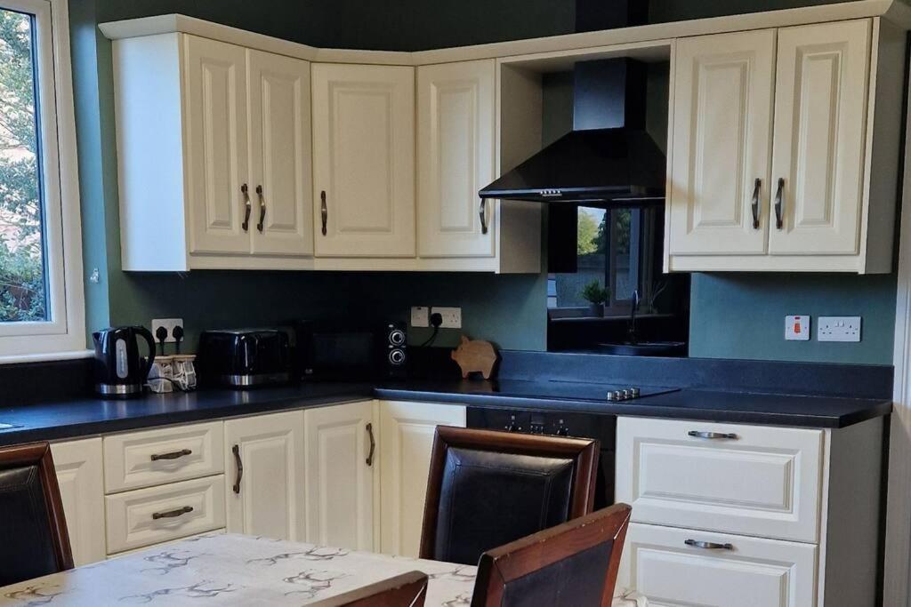 Westland Retreat - Magherafelt - Mid Ulster - Nitb Approved Villa Buitenkant foto